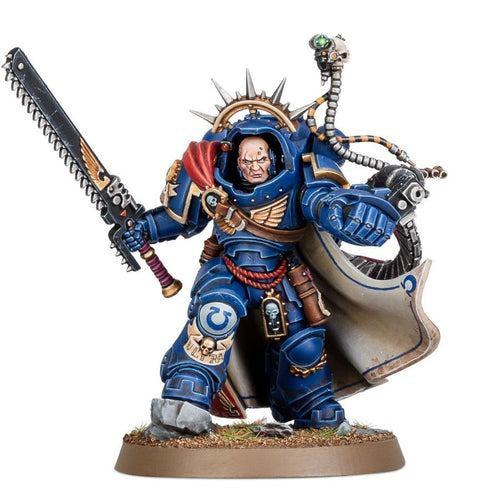 WARHAMMER 40K SPACE MARINES CAPTAIN IN GRAVIS ARMOUR #48-70