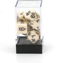 Load image into Gallery viewer, Dungeons &amp; Dragons Chessex Polyhedral 7 die Set